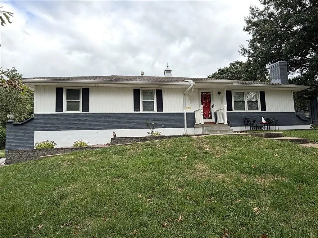9700 E 82nd Terrace, Raytown, MO 64138 - #1