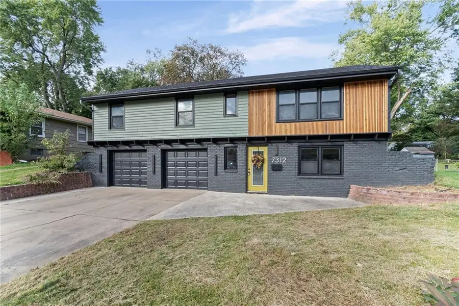 7312 Hedges Avenue, Raytown, MO 64133 - #2