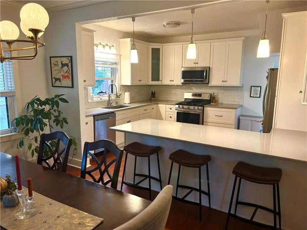 222 W 62nd Terrace, Kansas City, MO 64113 - #1