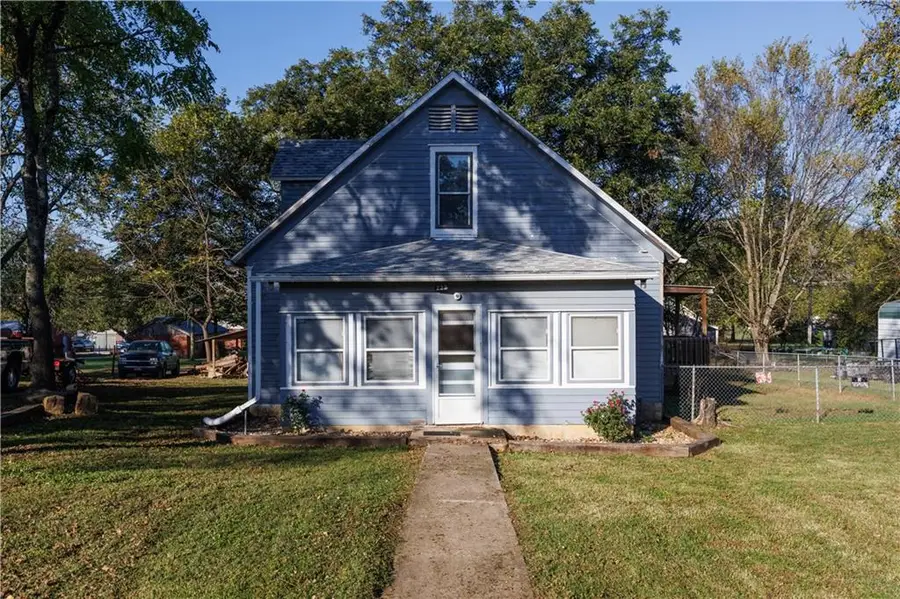 233 S 4th N/a, Fredonia, KS 66736 - #2