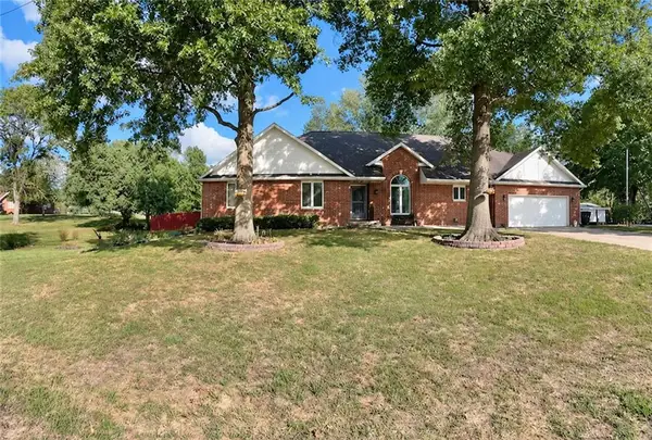 404 Olive Street, Windsor, MO 65360