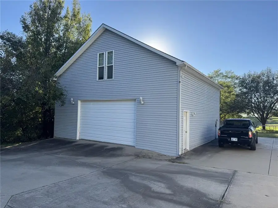 9260 Oakcrest Drive, Lenexa, KS 66227 - #2