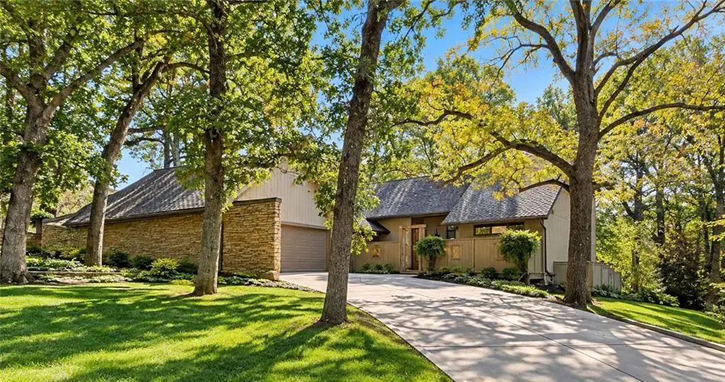 510 E Terrace Trail, Lake Quivira, KS 66217 - #1