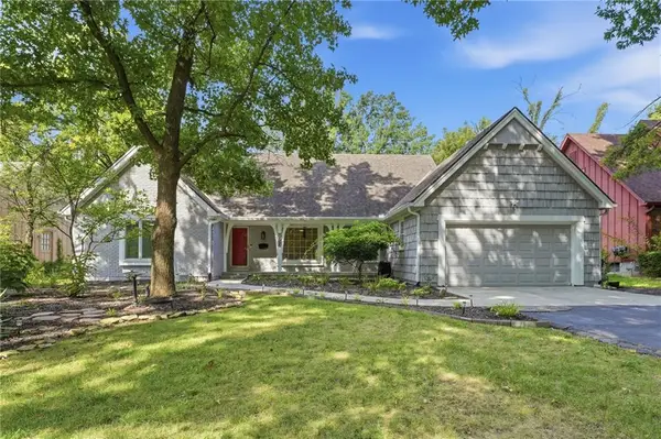 9932 Roe Avenue, Overland Park, KS 66207