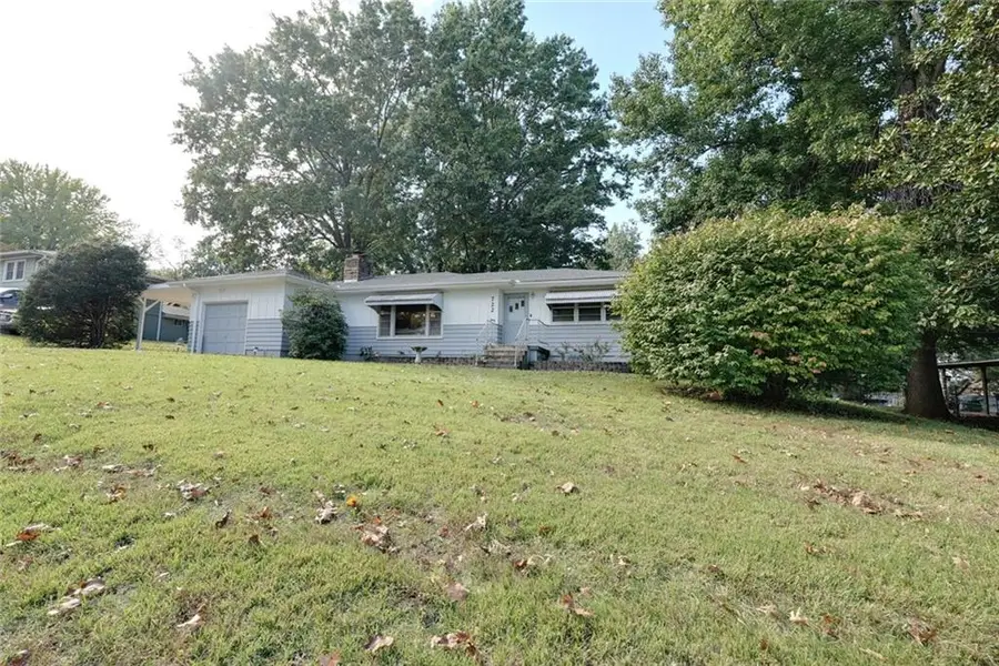 722 S Hudson Street, Buckner, MO 64016 - #2