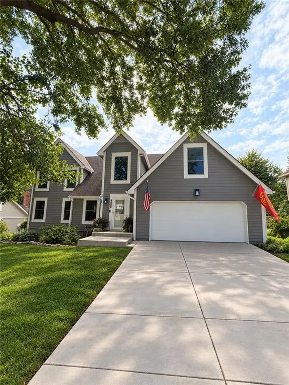 13415 W 105th Terrace, Overland Park, KS 66215