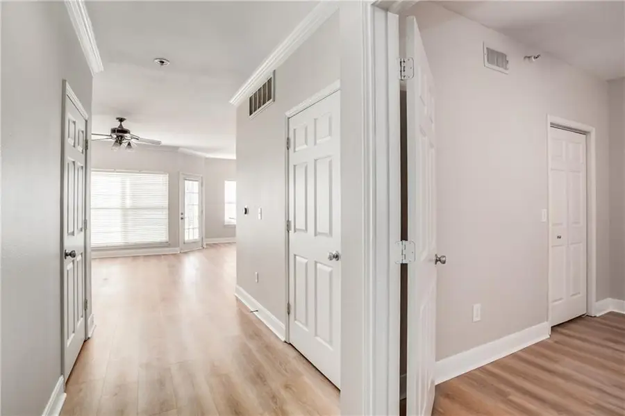 11602 Tomahawk Creek Parkway #D, Leawood, KS 66211 - #3