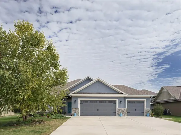 507 SW Russell Street, Oak Grove, MO 64075