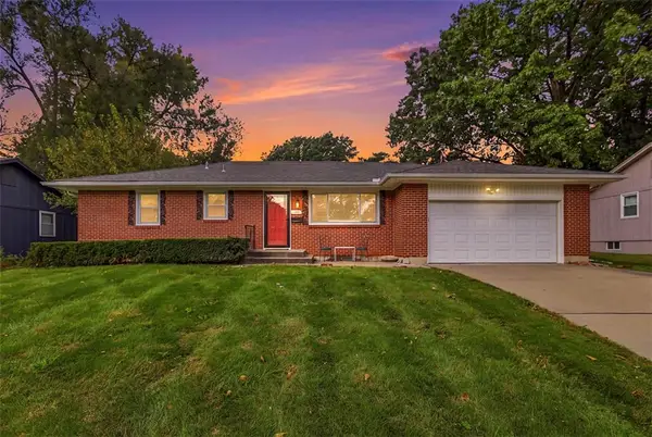 8914 Park Street, Lenexa, KS 66215