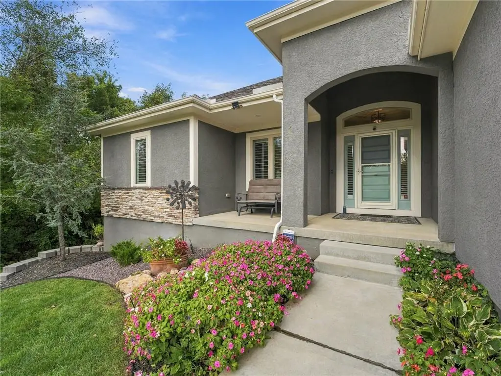 1205 SE Woodbine Drive, Blue Springs, MO 64014 - #1