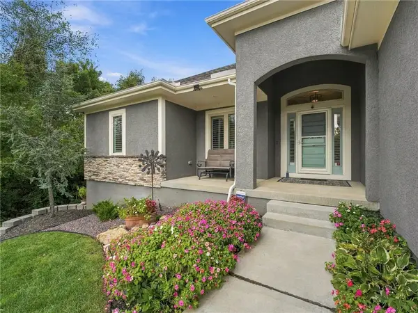 1205 SE Woodbine Drive, Blue Springs, MO 64014