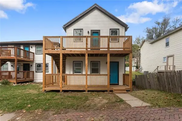 724 Seneca Street, Leavenworth, KS 66048