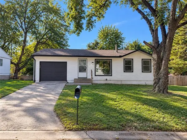 18813 Powahatan Court W, Independence, MO 64056