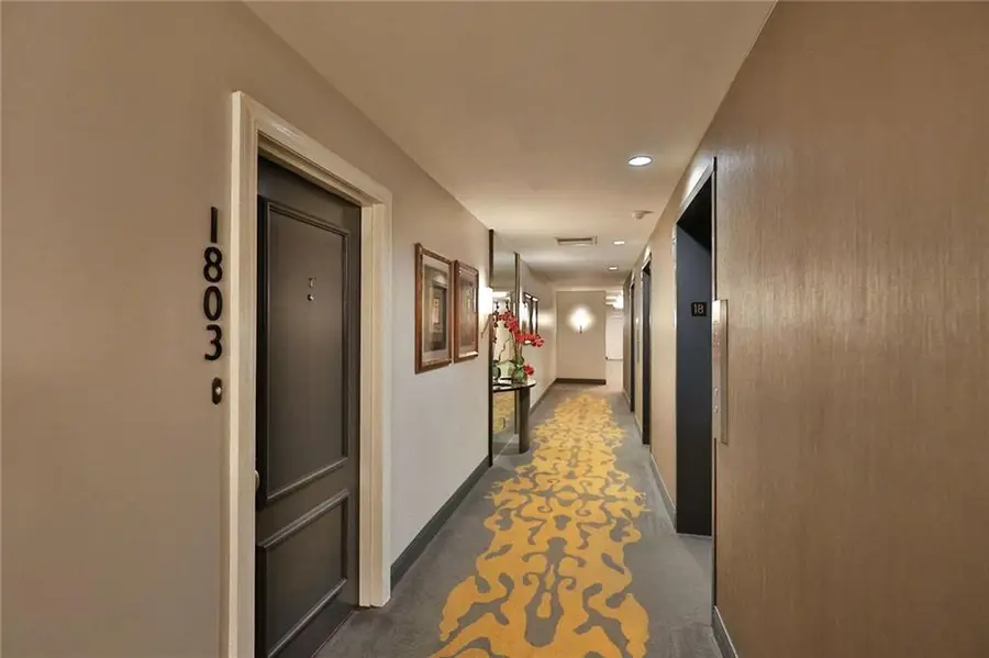 121 W 48th Street #1803, Kansas City, MO 64112 - #2