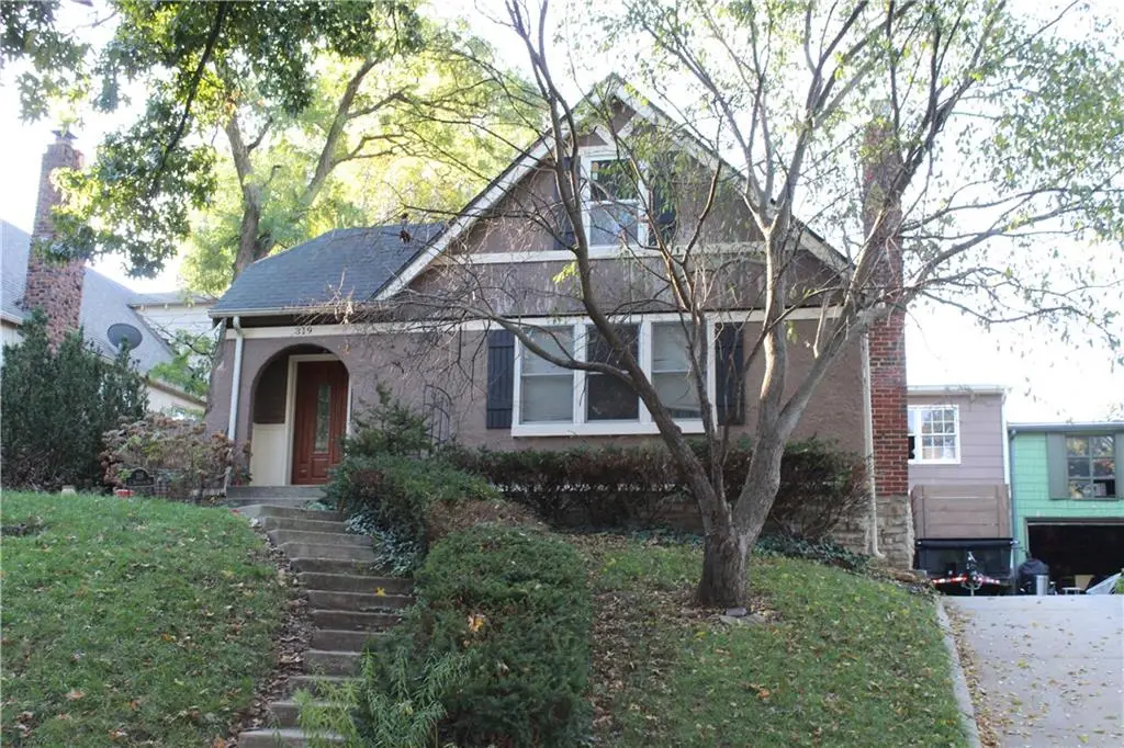 319 E Dartmouth Road, Kansas City, MO 64113 - #1