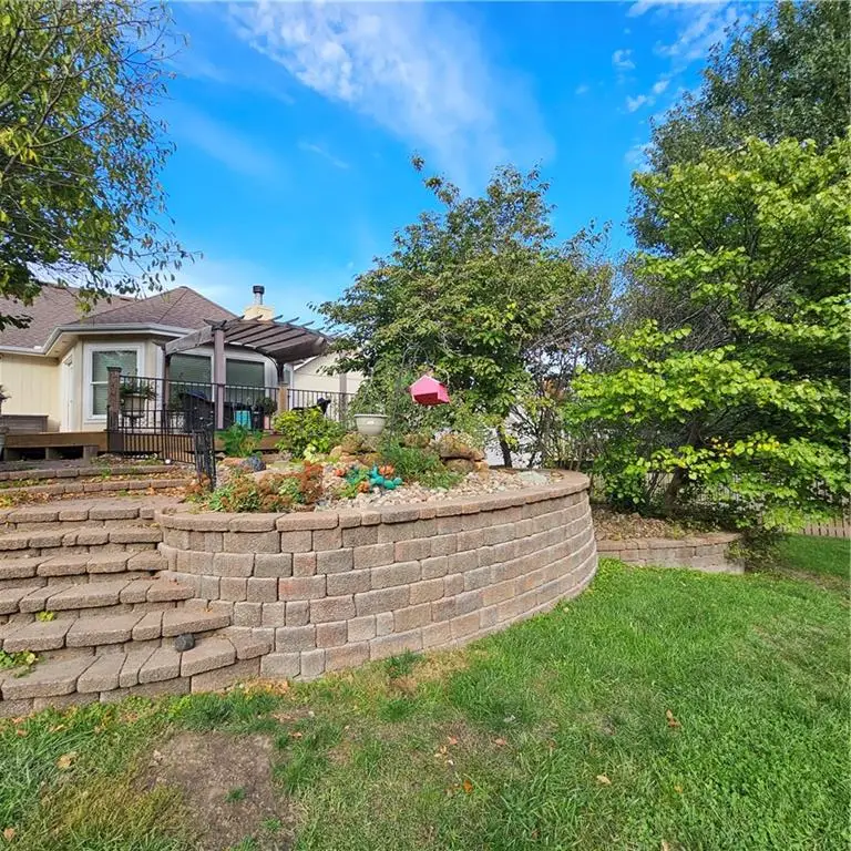 210 Porter Drive, Smithville, MO 64089 - #2