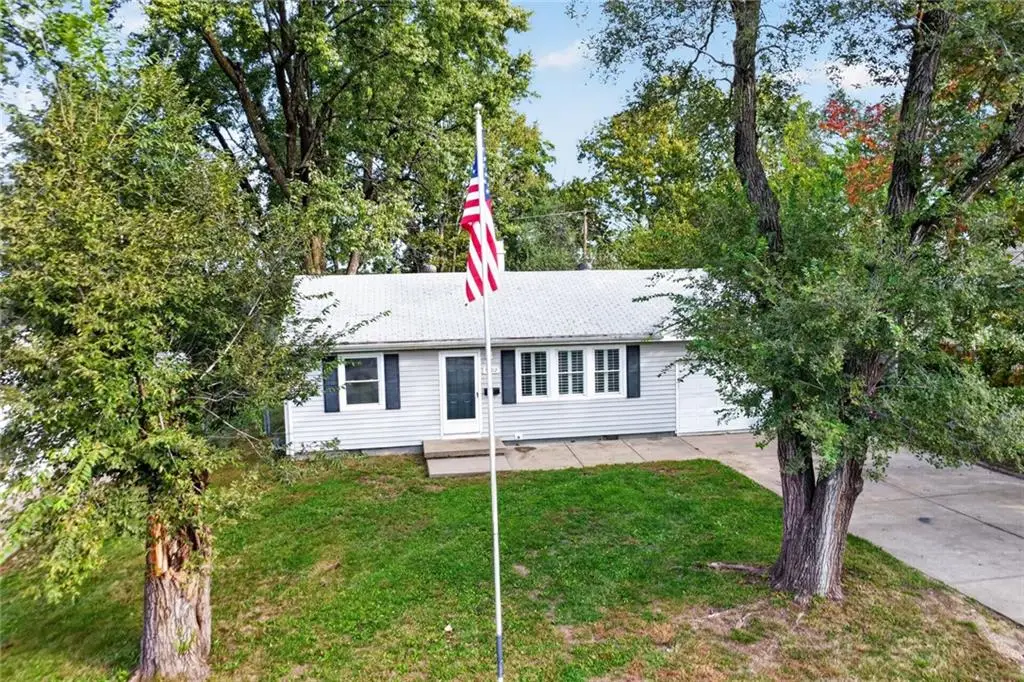 6202 E 147th Terrace, Grandview, MO 64030 - #1
