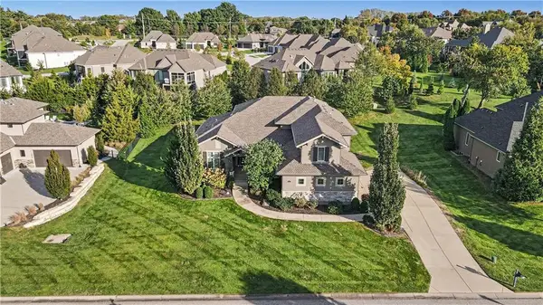 10812 W 153rd Street, Overland Park, KS 66221