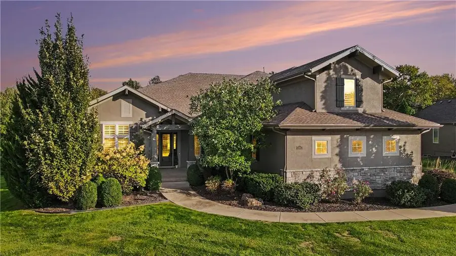 10812 W 153rd Street, Overland Park, KS 66221 - #2