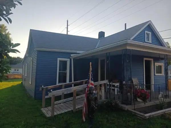 W Valley Street, St Joseph, MO 64504