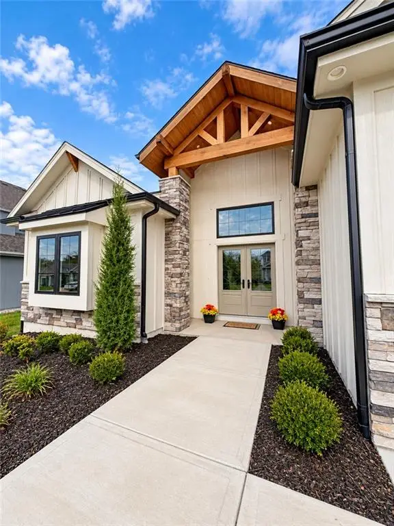 1616 SW 27th Street, Lees Summit, MO 64082 - #3