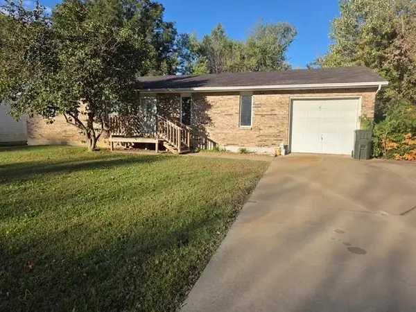 1705 N Washington Street, Nevada, MO 64772
