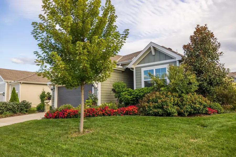 116 SE Water Garden Court, Blue Springs, MO 64064 - #2