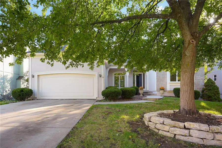 12307 Ash Ash Street, Leawood, KS 66209 - #2