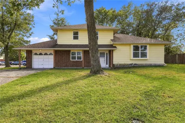 311 E Washington Street, Gardner, KS 66030