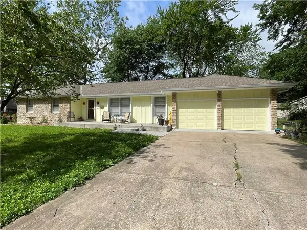 11101 E 73rd Street, Raytown, MO 64133