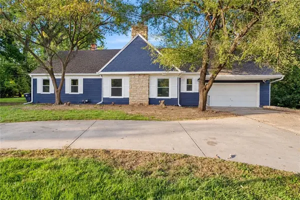 212 E 99 Street, Kansas City, MO 64114