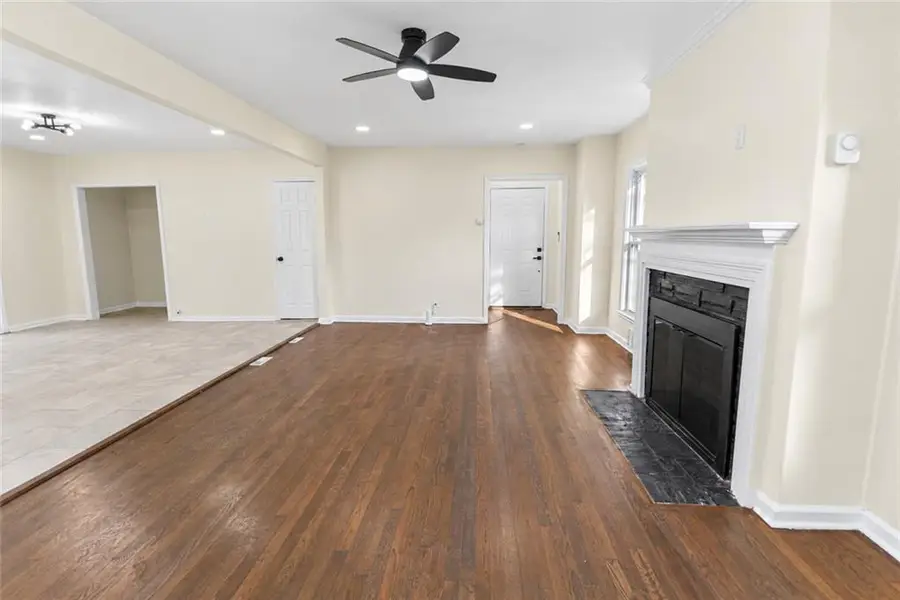 212 E 99 Street, Kansas City, MO 64114 - #2