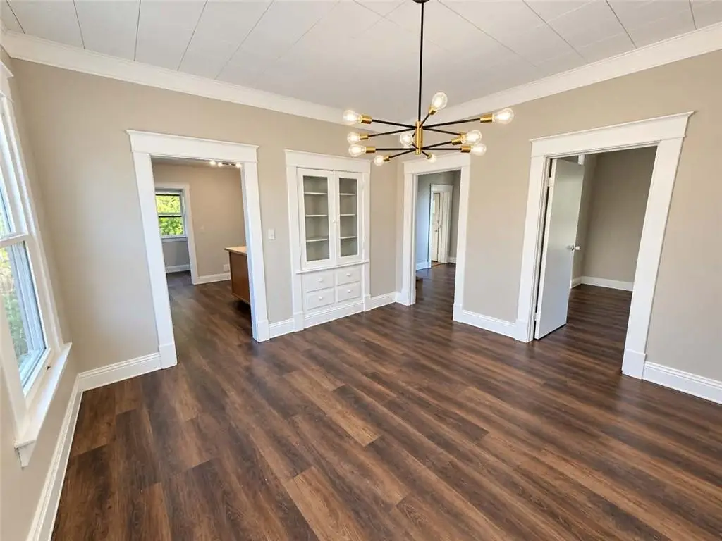 643 N Main Street, Excelsior Springs, MO 64024 - #1