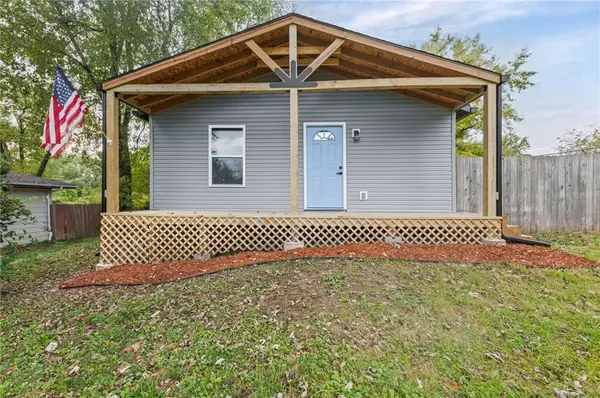 1409 Dakota Street, Leavenworth, KS 66048
