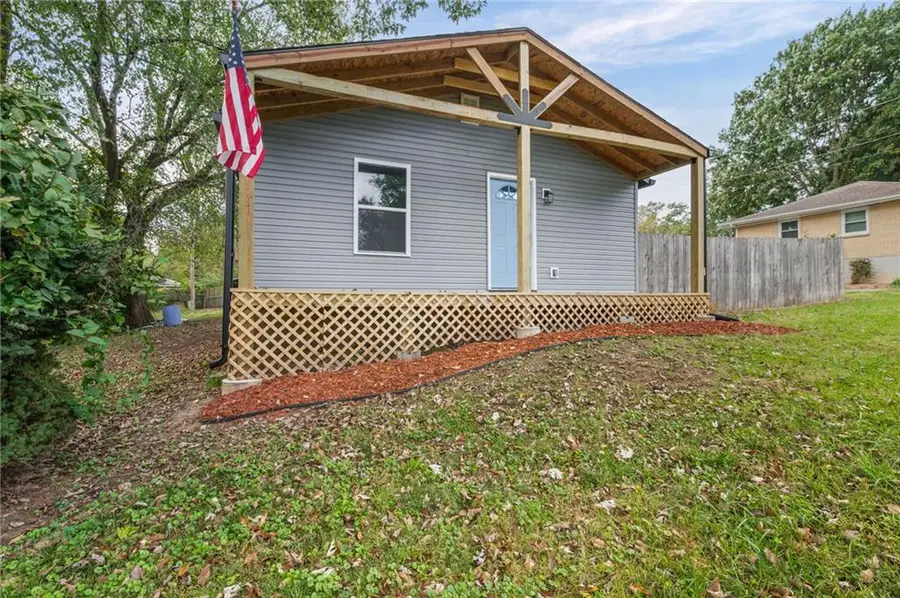 1409 Dakota Street, Leavenworth, KS 66048 - #3