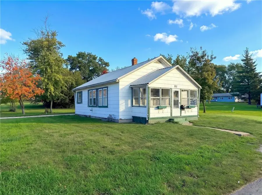 701 E 4th Street, Trenton, MO 64683 - #2