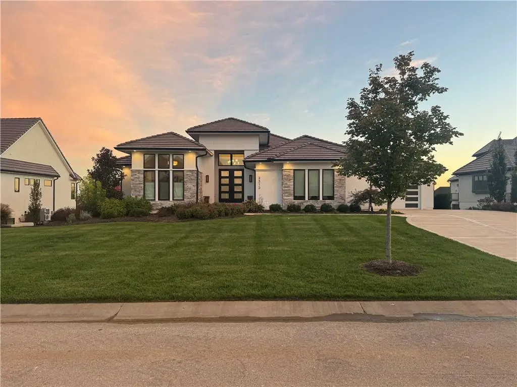 3313 W 149th Street, Leawood, KS 66224 - #1