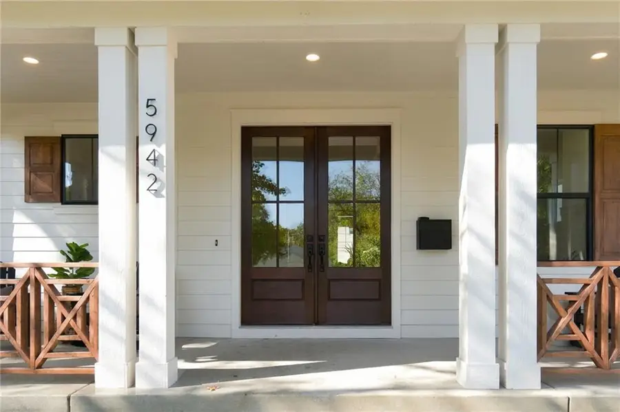 5942 Alhambra Street, Fairway, KS 66205 - #2