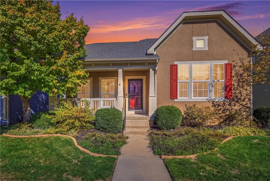 408 E 30th Avenue, Kansas City, MO 64116 - #1