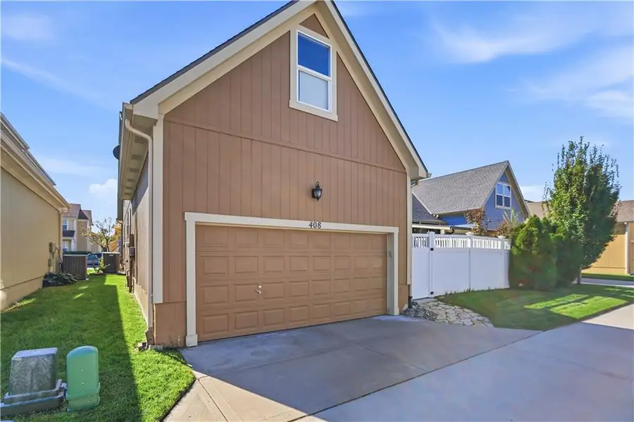 408 E 30th Avenue, Kansas City, MO 64116 - #3