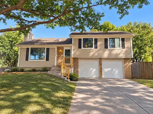 14608 Brentwood Drive, Lenexa, KS 66215