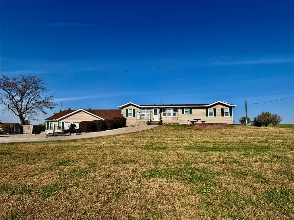 16150 Eisenhower Road, Leavenworth, KS 66048 - #1