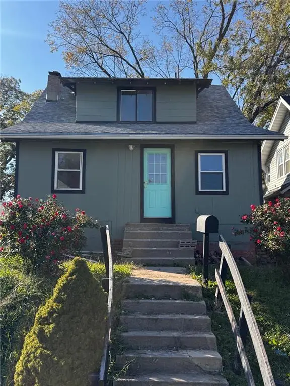 4924 Agnes Avenue, Kansas City, MO 64130 - #1