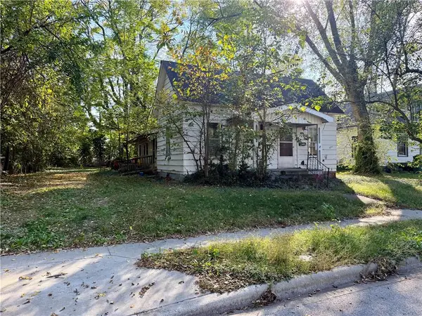 534 E Lee Street, Nevada, MO 64772