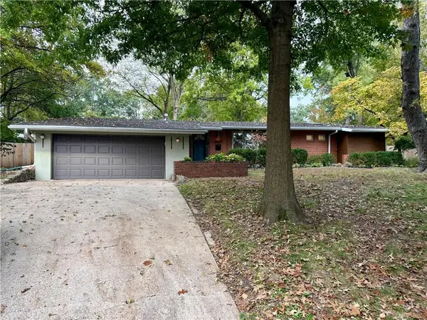 123 W 96th Street, Kansas City, MO 64114