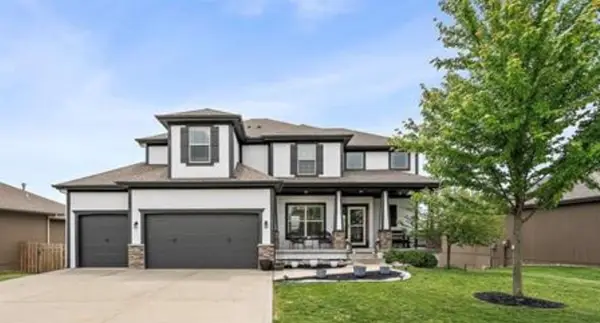 2333 SW Deer Run Road, Lee's Summit, MO 64082