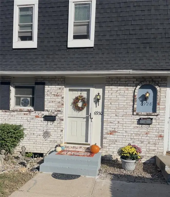 6930 Chapel Woods Lane, Kansas City, MO 64152 - #1