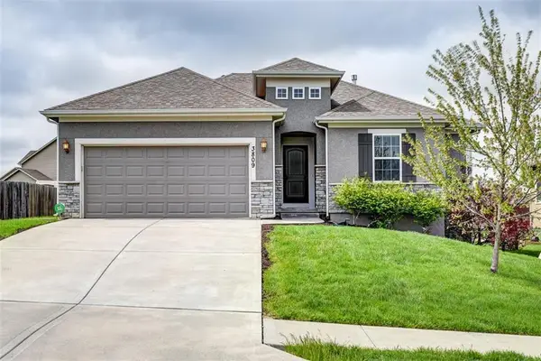 3809 NW Old Stagecoach Road, Kansas City, MO 64154