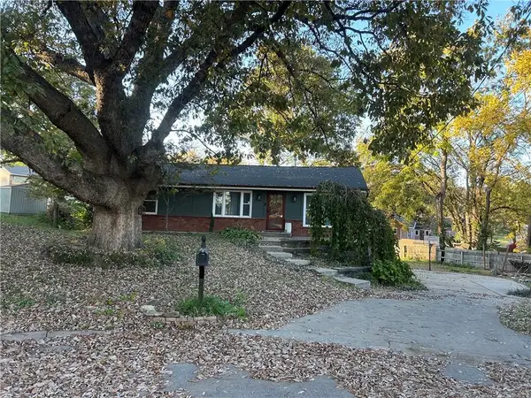 4214 N Quincy Avenue, Kansas City, MO 64117