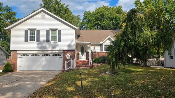 517 NW Beau Circle, Blue Springs, MO 64014
